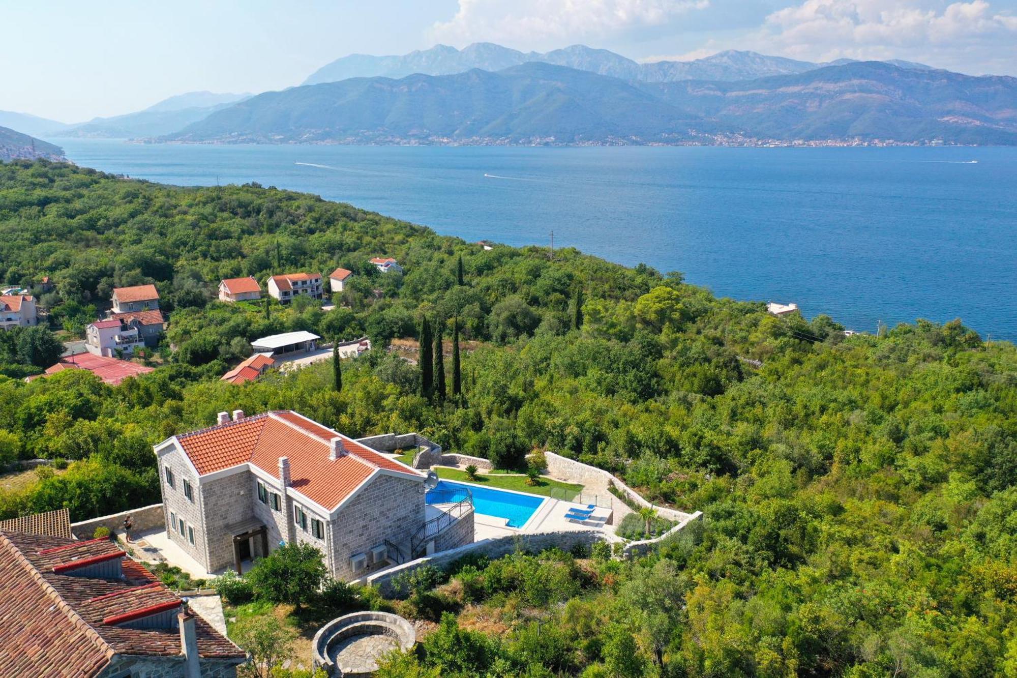 Villa Vista Azzurra Τίβατ Εξωτερικό φωτογραφία