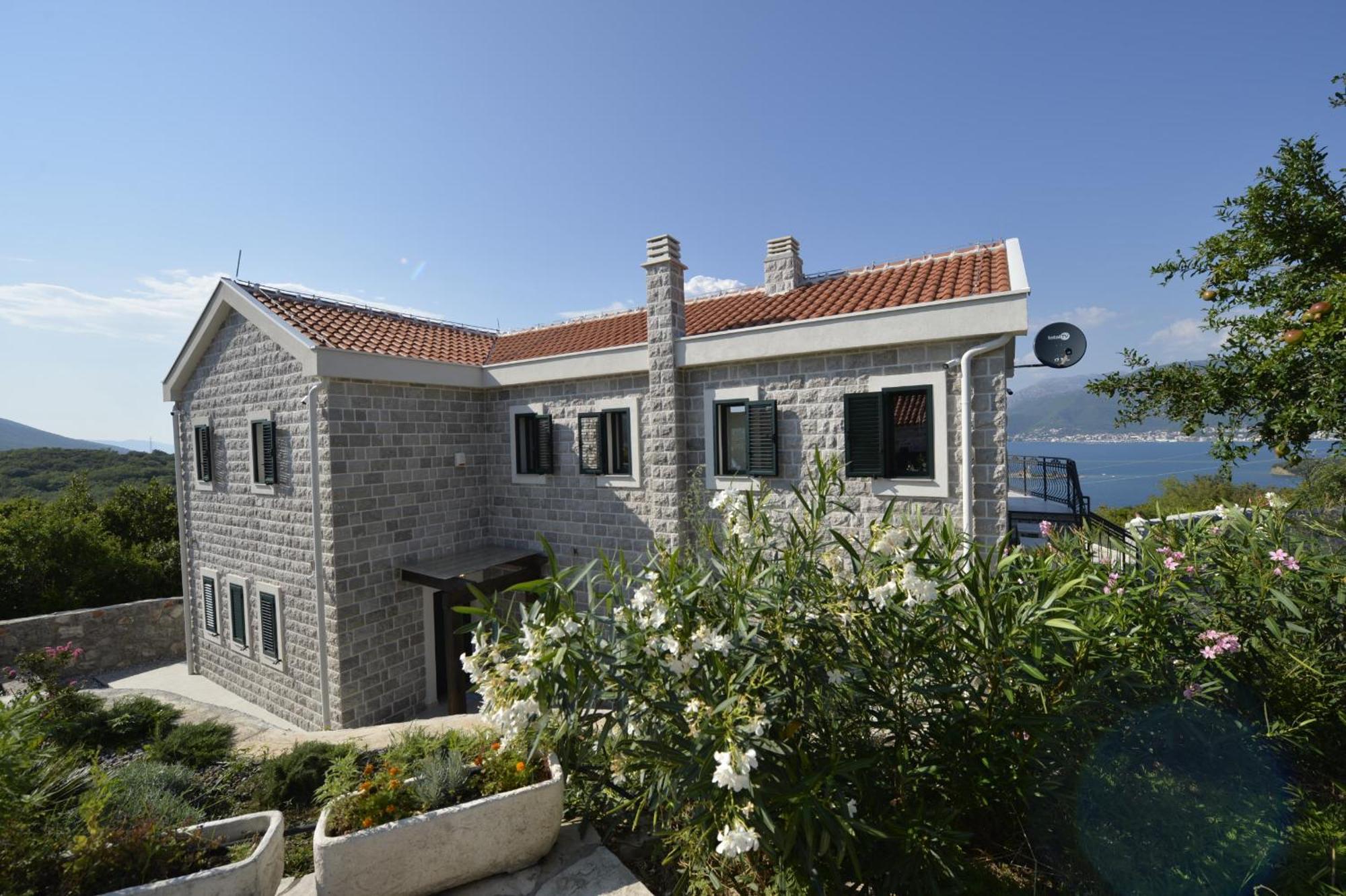 Villa Vista Azzurra Τίβατ Εξωτερικό φωτογραφία